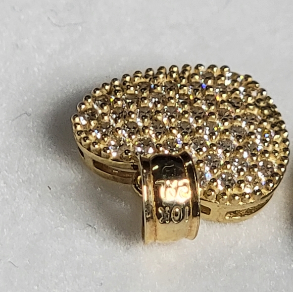 10k Gold heart pendant - Picture 2 of 4